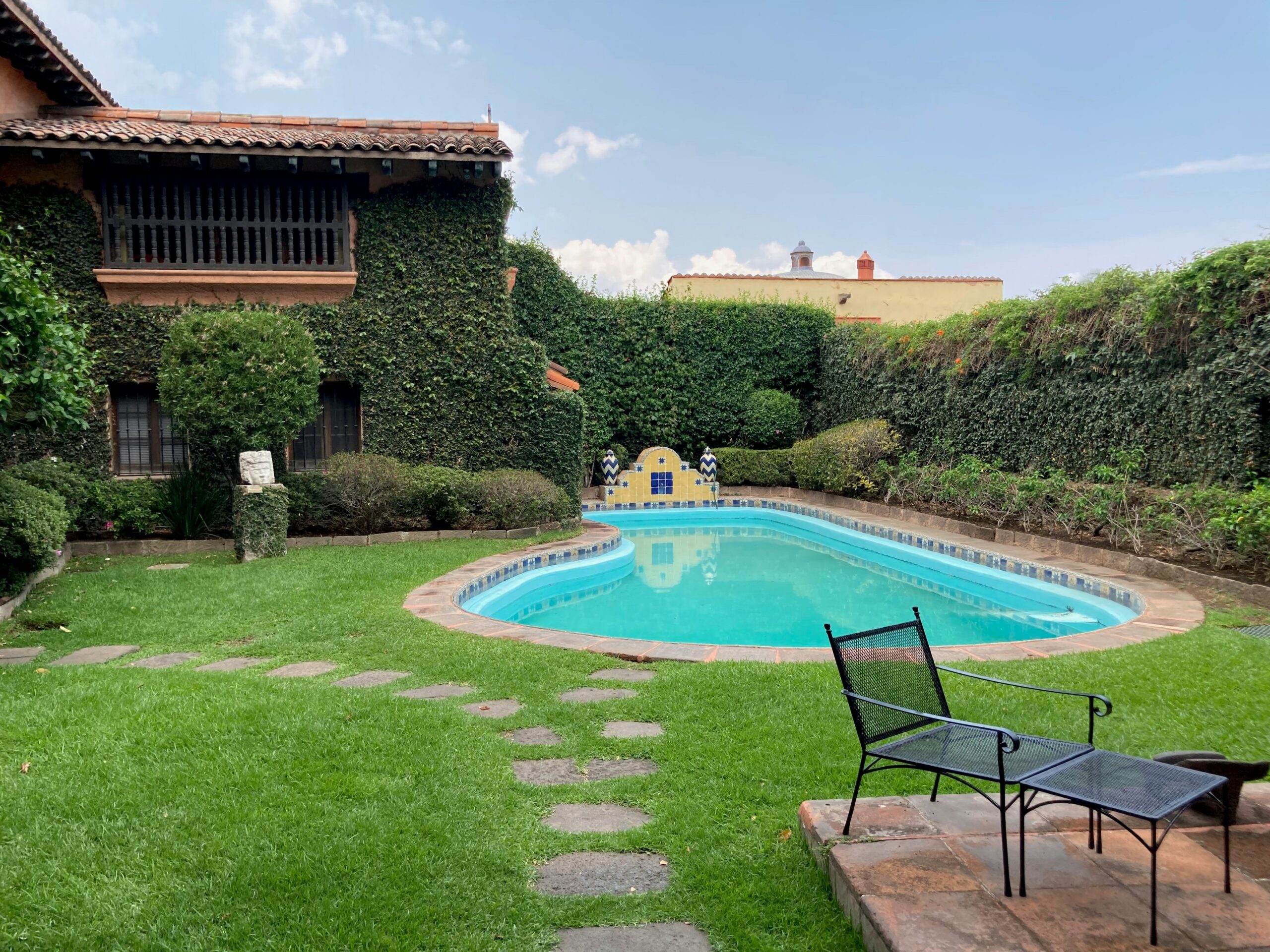 backyard pool landscaping